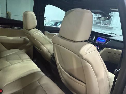 Used 2017 Cadillac XT5 Luxury w/ Driver Awareness Package image 13