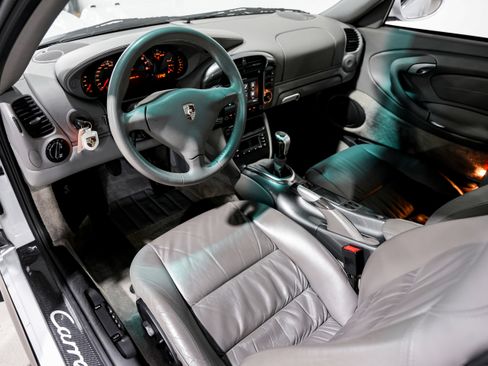 Used 2003 Porsche 911 Carrera 4S AWD/4WD image 9