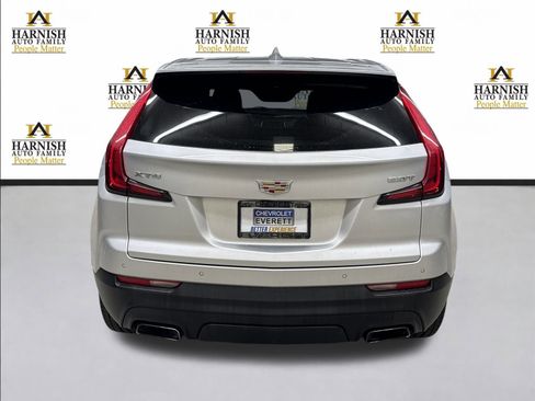 Used 2019 Cadillac XT4 Luxury image 4