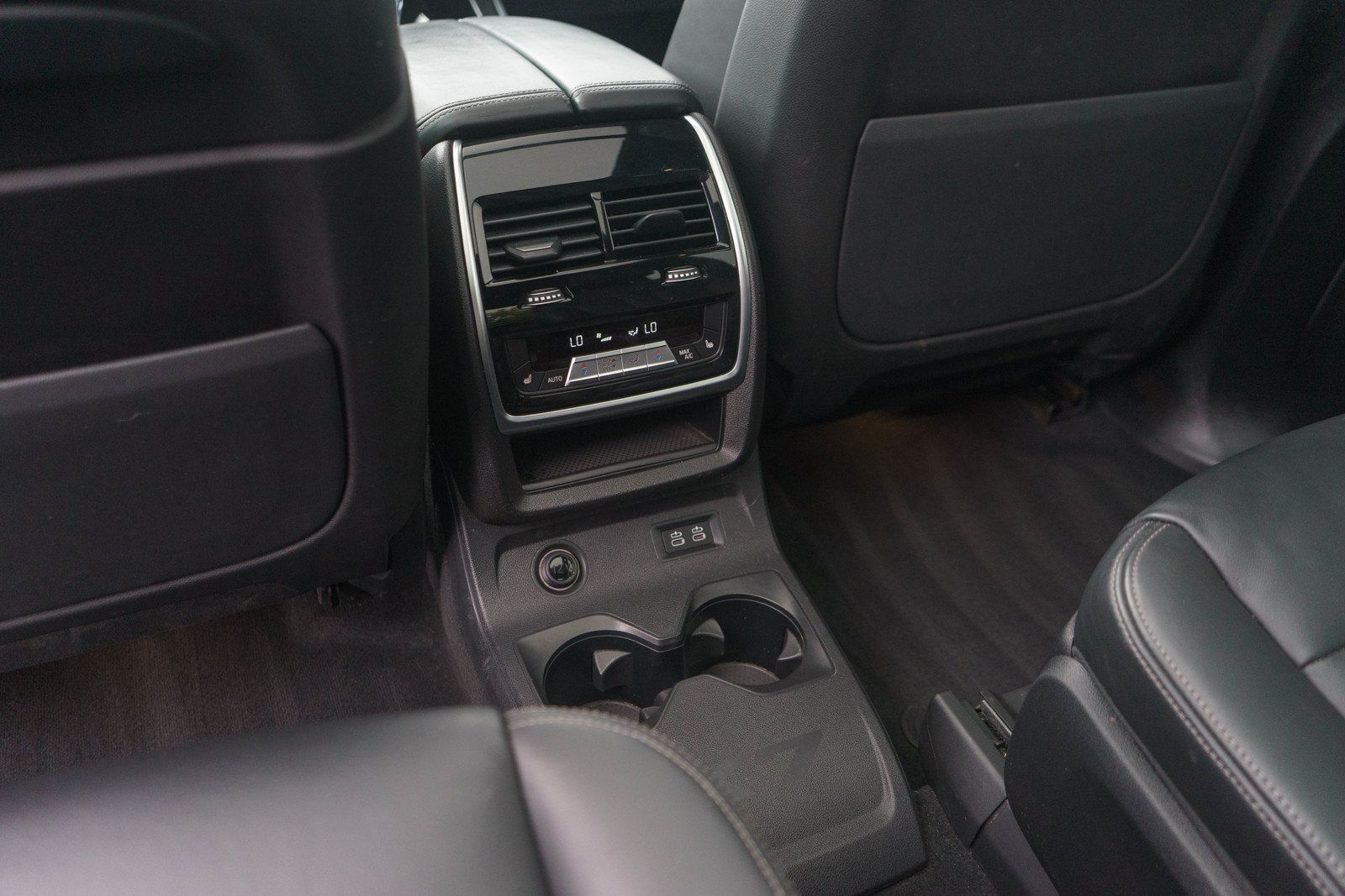 Used 2020 BMW X7 xDrive40i AWD/4WD image 17
