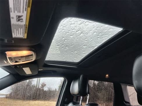 Used 2021 Jeep Grand Cherokee Limited image 32