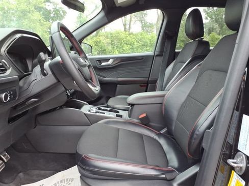 Used 2023 Ford Escape ST-Line w/ Tech Pack #1 AWD/4WD image 12