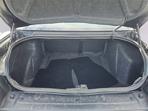 Used 2022 Dodge Challenger R/T w/ Blacktop Package image 29