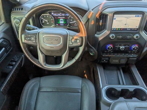 Used 2021 GMC Sierra 1500 Denali w/ Technology Package AWD/4WD image 32