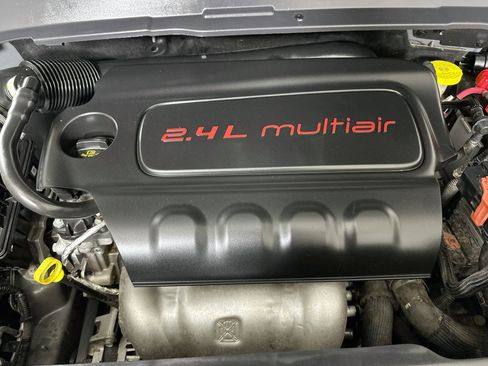 Used 2019 Jeep Compass Limited FWD image 30