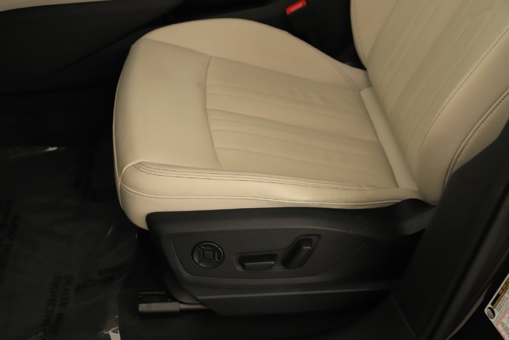 Certified 2024 Audi Q8 e-tron Premium AWD/4WD image 25