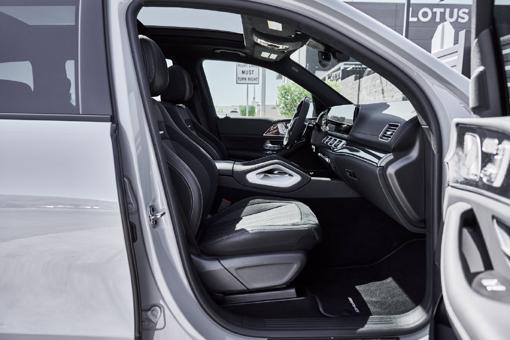 Used 2026 Mercedes-Benz GLS 63 AMG 4MATIC image 23