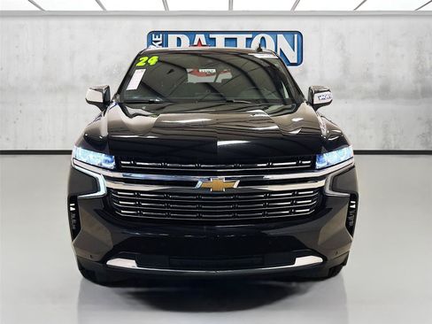 Used 2024 Chevrolet Suburban Premier AWD/4WD image 2