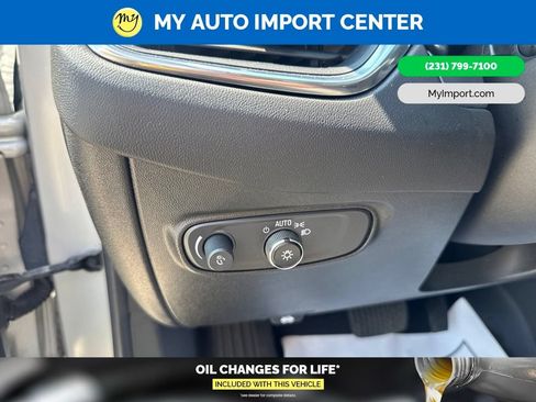 Used 2022 Chevrolet Equinox LT w/ Driver Convenience Package AWD/4WD image 15