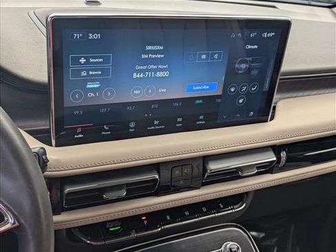 Used 2022 Lincoln Nautilus Reserve w/ Equipment Group 201A image 13