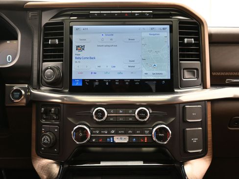 Used 2024 Ford F150 King Ranch w/ FX4 Off-Road Package image 17