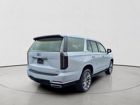 New 2026 Cadillac Escalade Luxury w/ LPO, Radiant Package RWD image 4