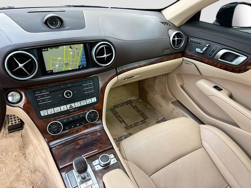 Used 2020 Mercedes-Benz SL 450 w/ Premium Package image 24