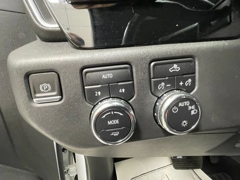Used 2023 GMC Sierra 1500 SLE AWD/4WD image 14