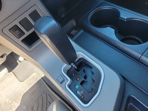 Used 2012 Toyota Tundra Grade image 25