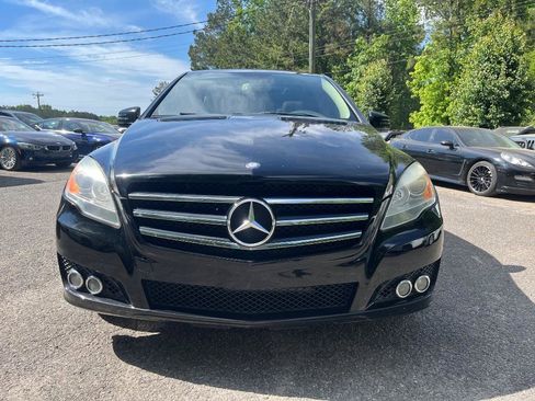 Used 2011 Mercedes-Benz R 350 4MATIC image 3