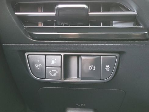 Used 2024 Kia EV6 Wind image 16