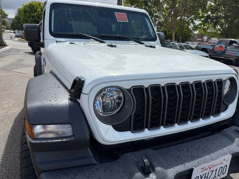 Used 2024 Jeep Wrangler Sport S AWD/4WD image 2