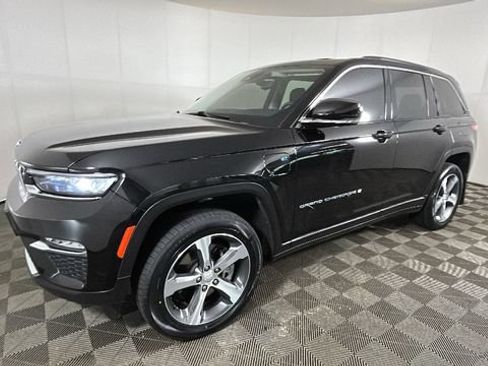 Used 2023 Jeep Grand Cherokee 4WD 4xe image 6