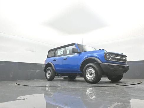 New 2026 Ford Bronco 4-Door AWD/4WD image 25