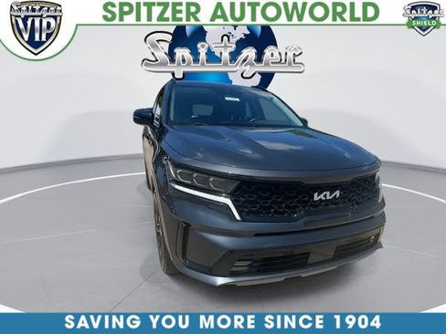 Used 2023 Kia Sorento SX AWD/4WD image 3