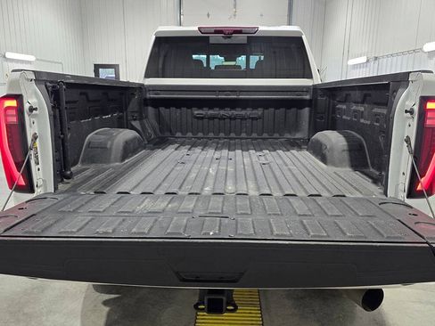 Used 2024 GMC Sierra 2500 Denali Ultimate AWD/4WD image 24
