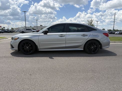 Certified 2022 Honda Civic Sport image 2