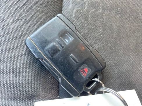 Certified 2019 GMC Canyon SLE w/ Trailering Package image 23