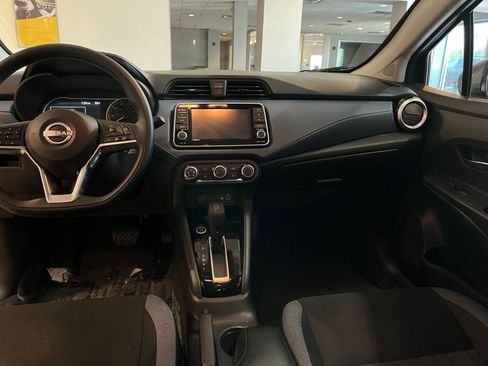 Used 2025 Nissan Versa SV w/ Trunk Package image 34