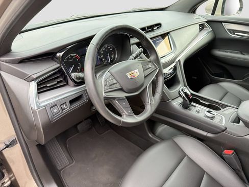 Certified 2023 Cadillac XT5 Luxury FWD image 22