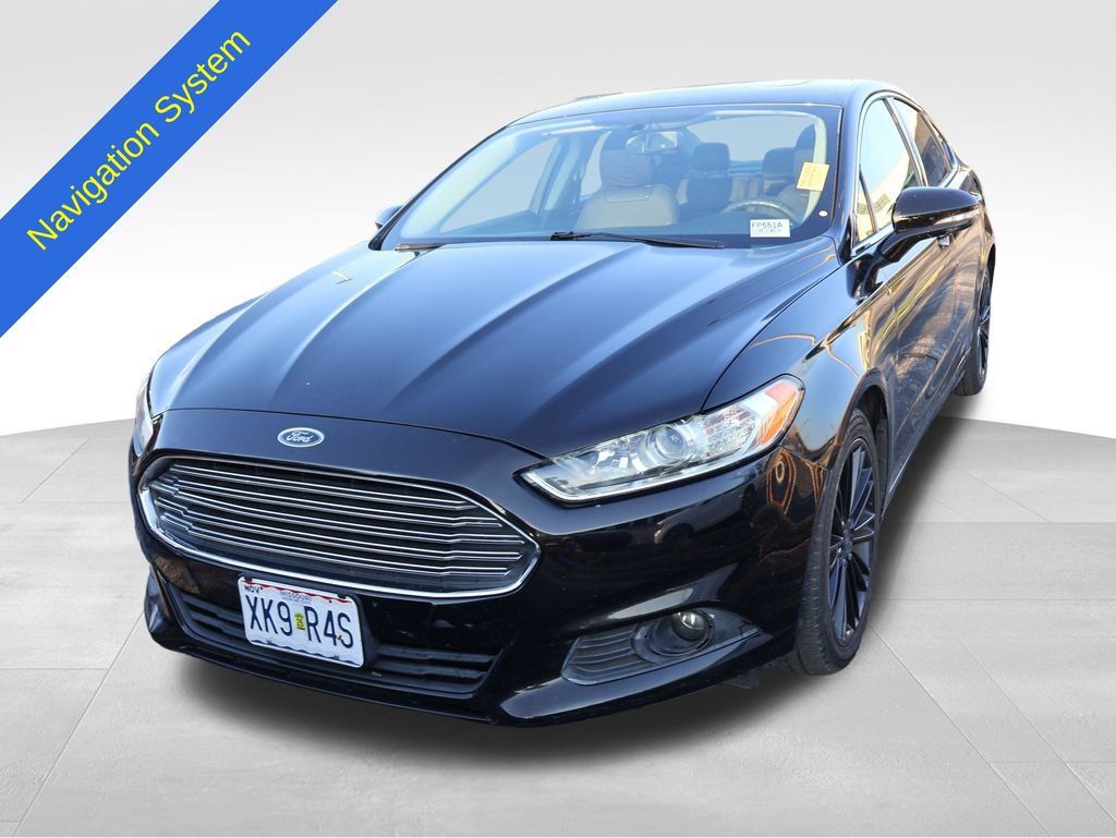 Used 2016 Ford Fusion SE w/ Equipment Group 202A FWD image 3