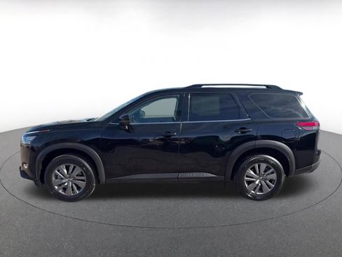Used 2025 Nissan Pathfinder SV AWD/4WD image 8