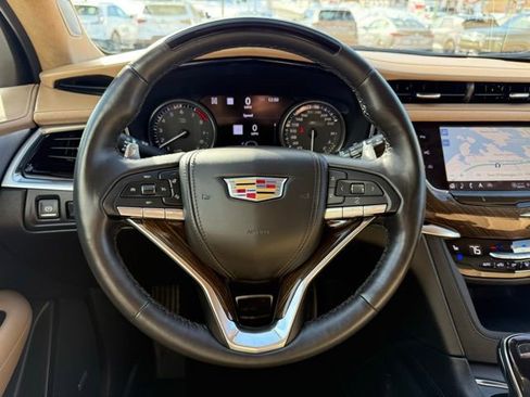 Used 2024 Cadillac XT6 Sport w/ LPO, ONYX Package image 43