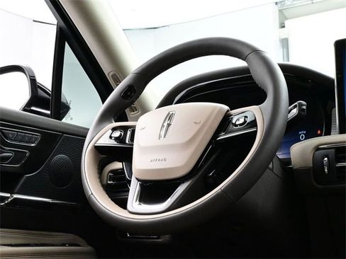 Used 2024 Lincoln Corsair FWD w/ Equipment Group 101A image 21