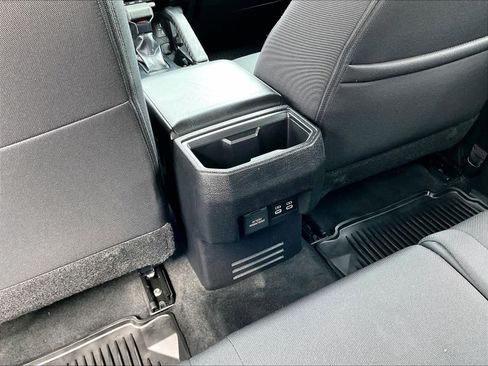 Used 2024 Toyota Tacoma TRD Sport w/ TRD Sport Upgrade Package image 28