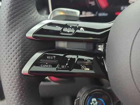 New 2025 Mercedes-Benz GLC 43 AMG 4MATIC image 19