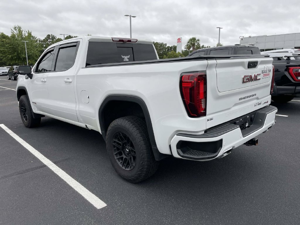 Used 2022 GMC Sierra 1500 AT4 w/ Technology Package AWD/4WD image 5