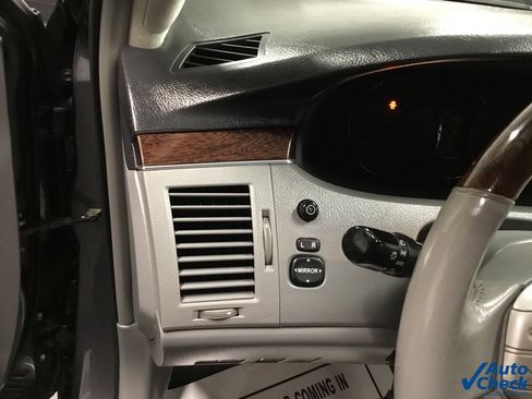 Used 2009 Toyota Avalon Limited image 21