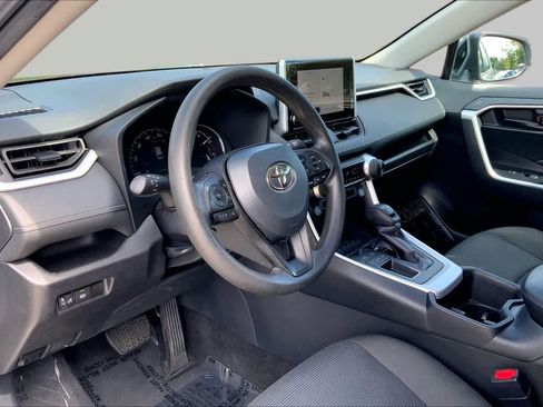Used 2024 Toyota RAV4 LE FWD image 17