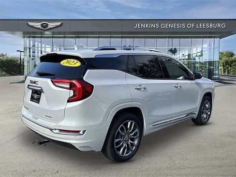 Used 2023 GMC Terrain Denali w/ Denali Premium Package image 4