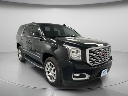 Used 2020 GMC Yukon Denali w/ Open Road Package AWD/4WD image 2