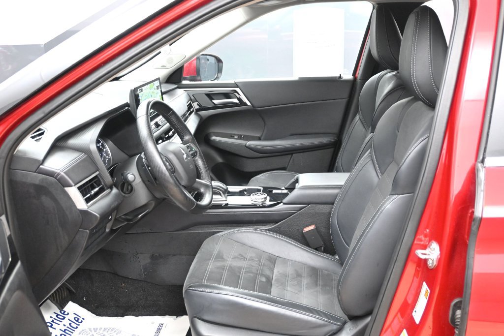 Used 2025 Mitsubishi Outlander SE AWD/4WD image 7