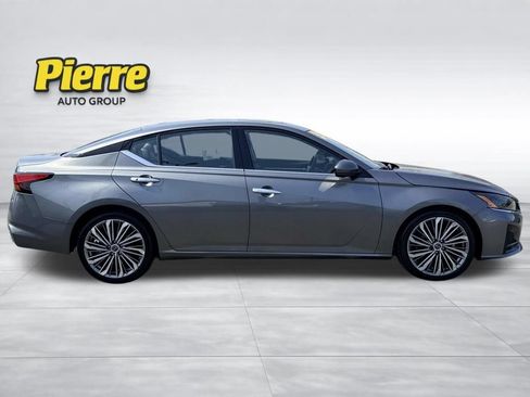 Used 2023 Nissan Altima 2.5 SL FWD image 3