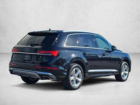 Used 2025 Audi Q7 3.0T Premium image 5