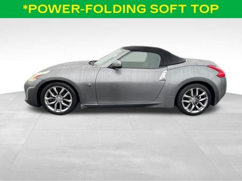 Used 2014 Nissan 370Z Touring image 6