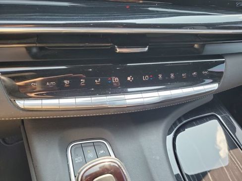 Used 2024 Cadillac Escalade Sport w/ LPO, ONYX Package AWD/4WD image 17