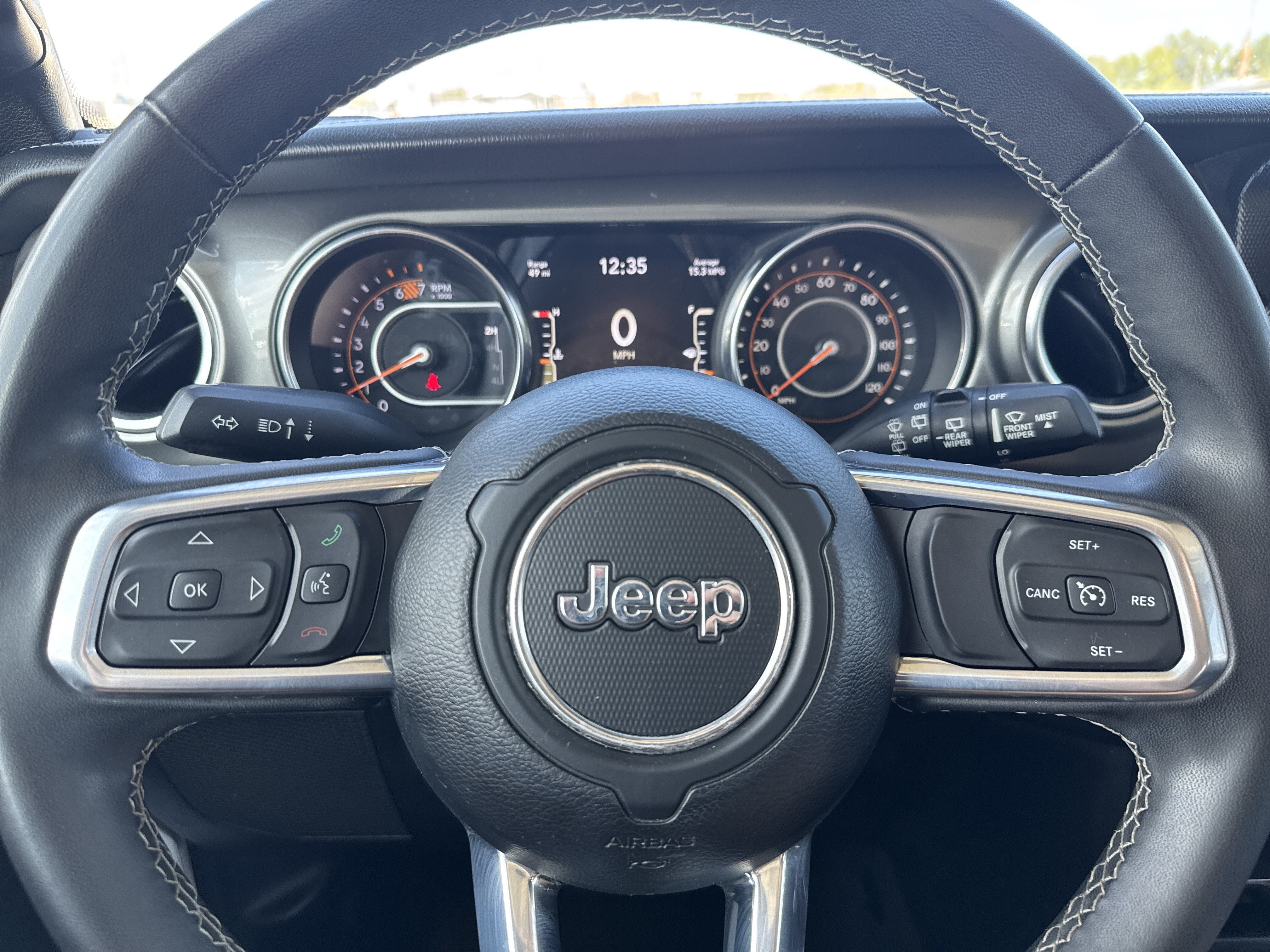 Used 2023 Jeep Wrangler Unlimited Sahara AWD/4WD image 10