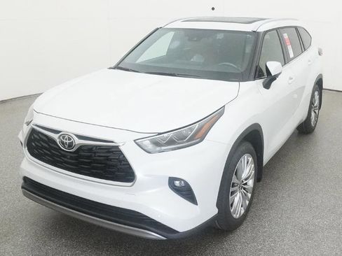 New 2026 Toyota Highlander Platinum AWD/4WD image 20