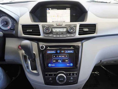 Used 2016 Honda Odyssey Touring Elite image 15