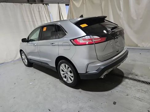 Used 2022 Ford Edge Titanium AWD/4WD image 3